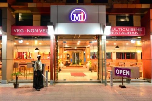 Hotel Matrix Inn Chakan