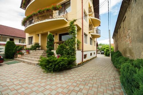 Casa cu Flori