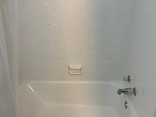 Queen Elizabeth Motel