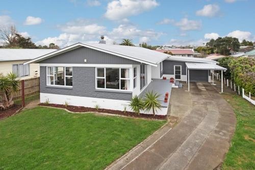 Pukekohe B&B