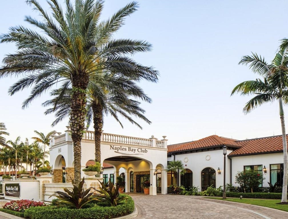 Polished Resort Suite With Southern Comforts In Naples - Two Bedroom #1