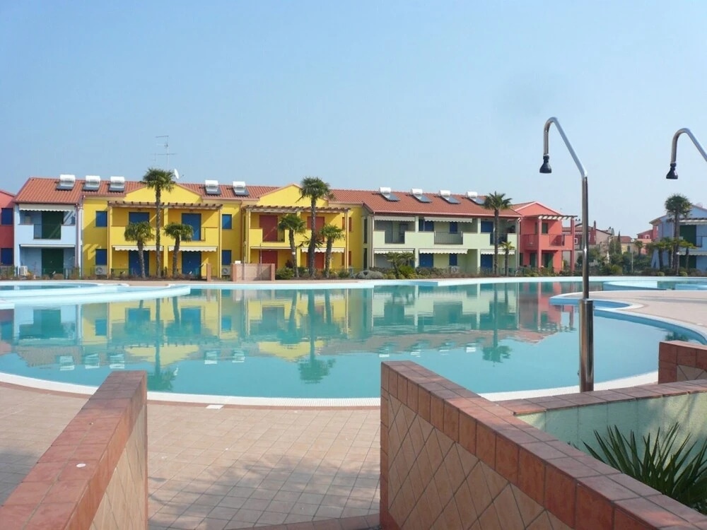 Very Nice Studio With Private Garden And Swimming Pool