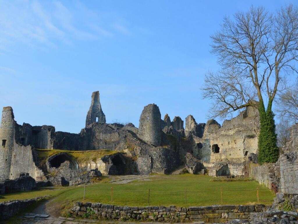 Quaint Holiday Home In Falaen