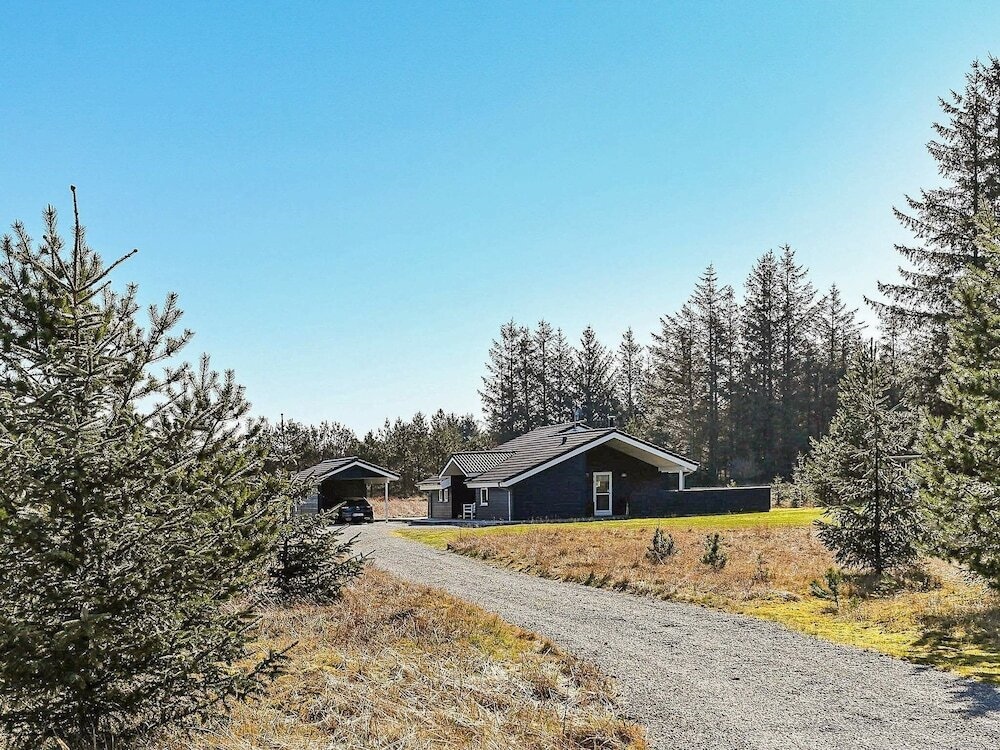 Quaint Holiday Home In Bindslev With Jacuzzi