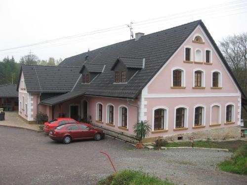 Restaurace A Penzion U Pesiku