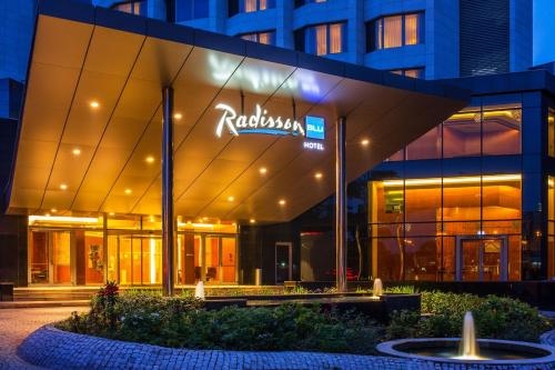 Radisson Blu M'bamou Palace Hotel