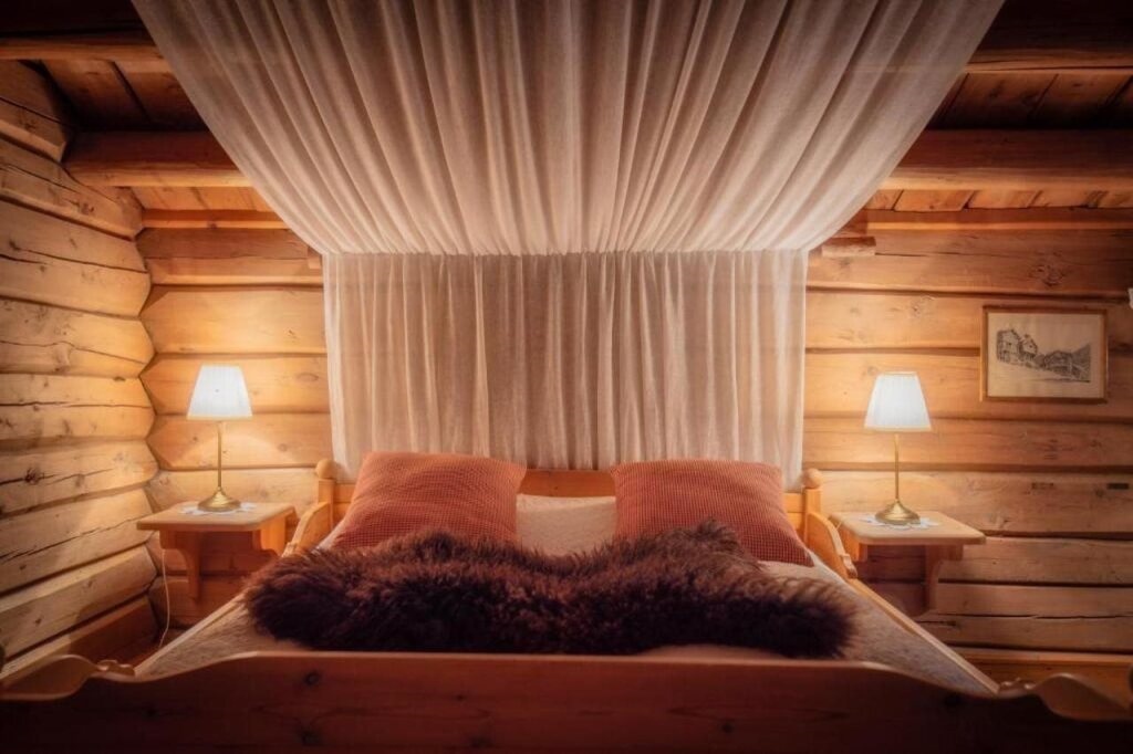 Roisheim Hotell Og Skysstasjon