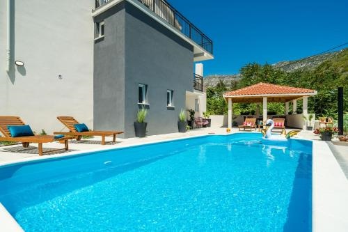 Luxury Villa Emma With Private Pool
