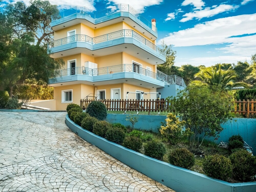 Restful Holiday Home In Attica With Garden And Fireplace