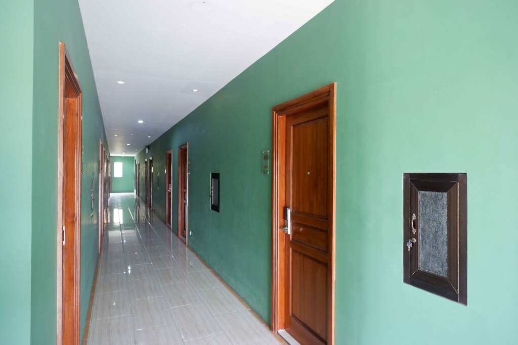 Reddoorz Plus Syariah Near Laweyan Solo