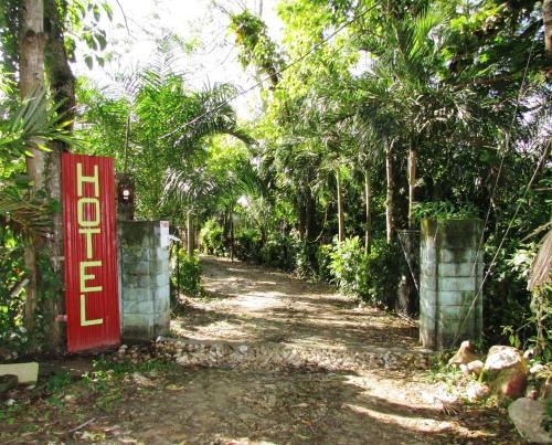 Rio Mopan Lodge