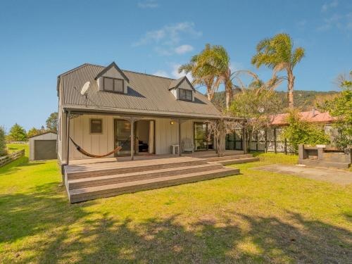 Jewel On Crown Reef - Pauanui Holiday Home