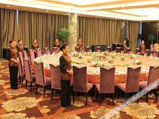 Sanding Huayue Hotel