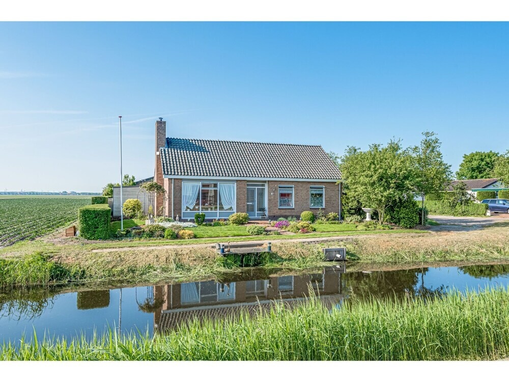 Secluded Holiday Home In Julianadorp With Garden