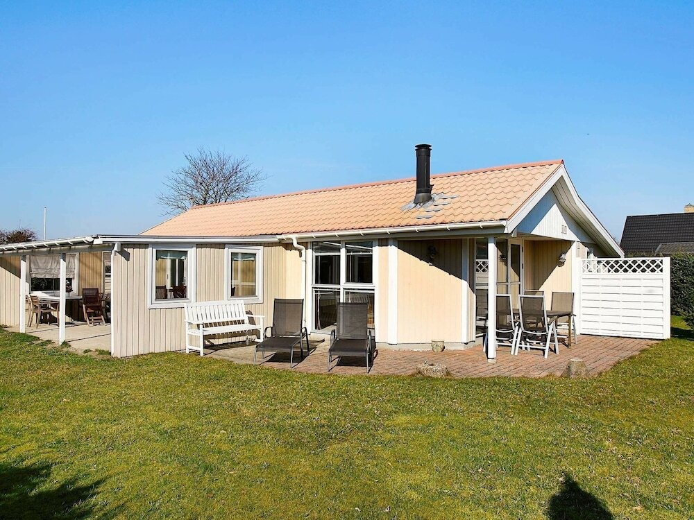 Rustic Holiday Home In Hadsund With Garden