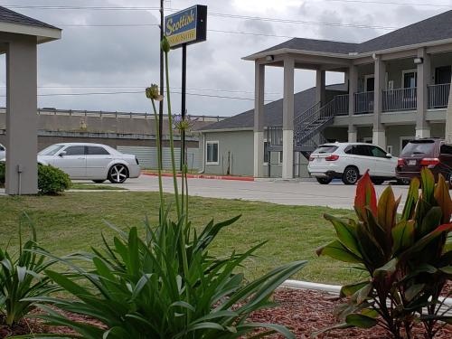 Scottish Inns & Suites