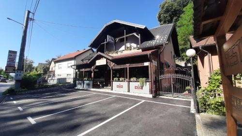 Restoran I Sobe Tocak