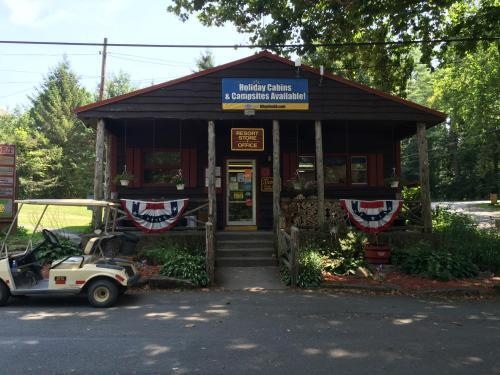 Rondout Valley Camping Resort Deluxe Park Model 1