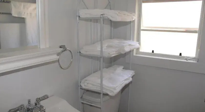 Screaming Reels Guest House