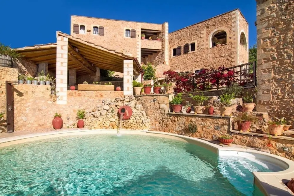 Samonas Traditional Villas Purple Villa Malotira - 85M Maisonette