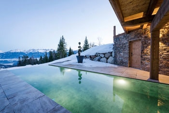 SIR HENRY Suiten-Hotel