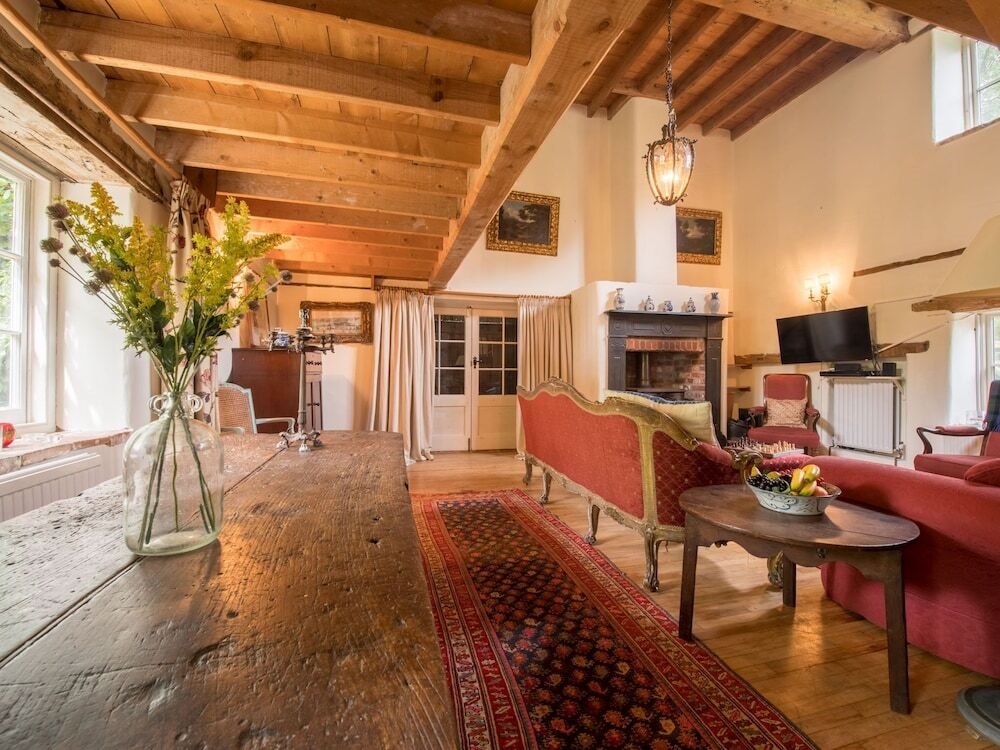 Rustic Holiday Home In Reepham With Garden