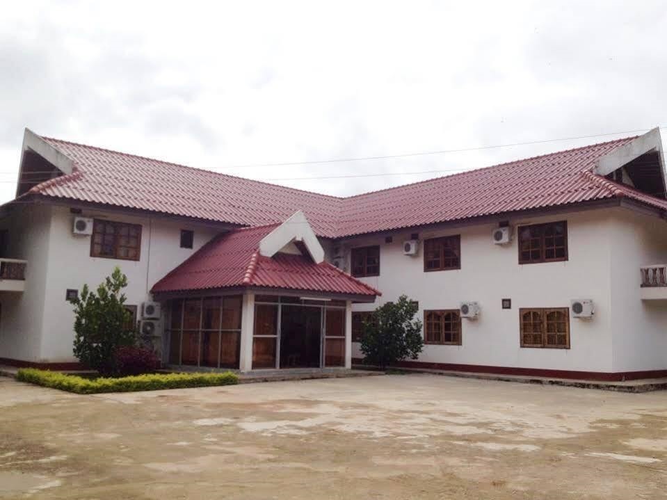 Sayphousaphong Hotel