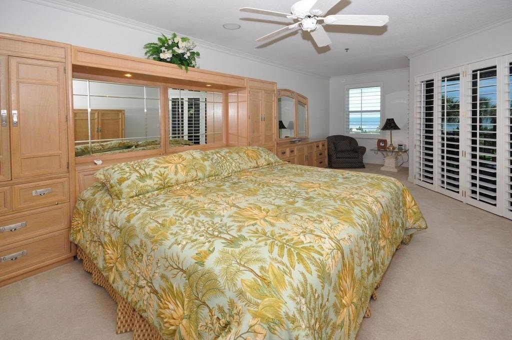 South Beach 205 By Redawning