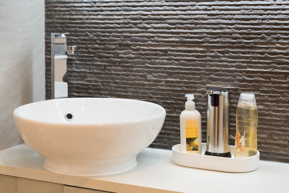 “Sheer Luxe” Apartments by Marks @ The Manor