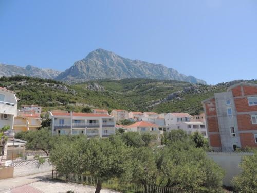 Apartmani Sutic & Restaurant San