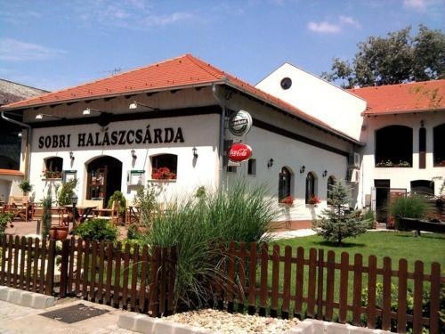 Sobri Halászcsárda És Panzió