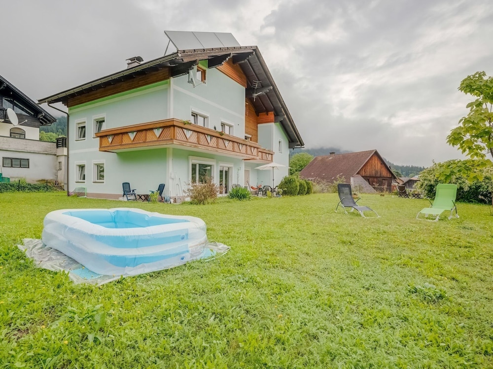 Spacious Mansion In Hermagor-Pressegger See With Garden