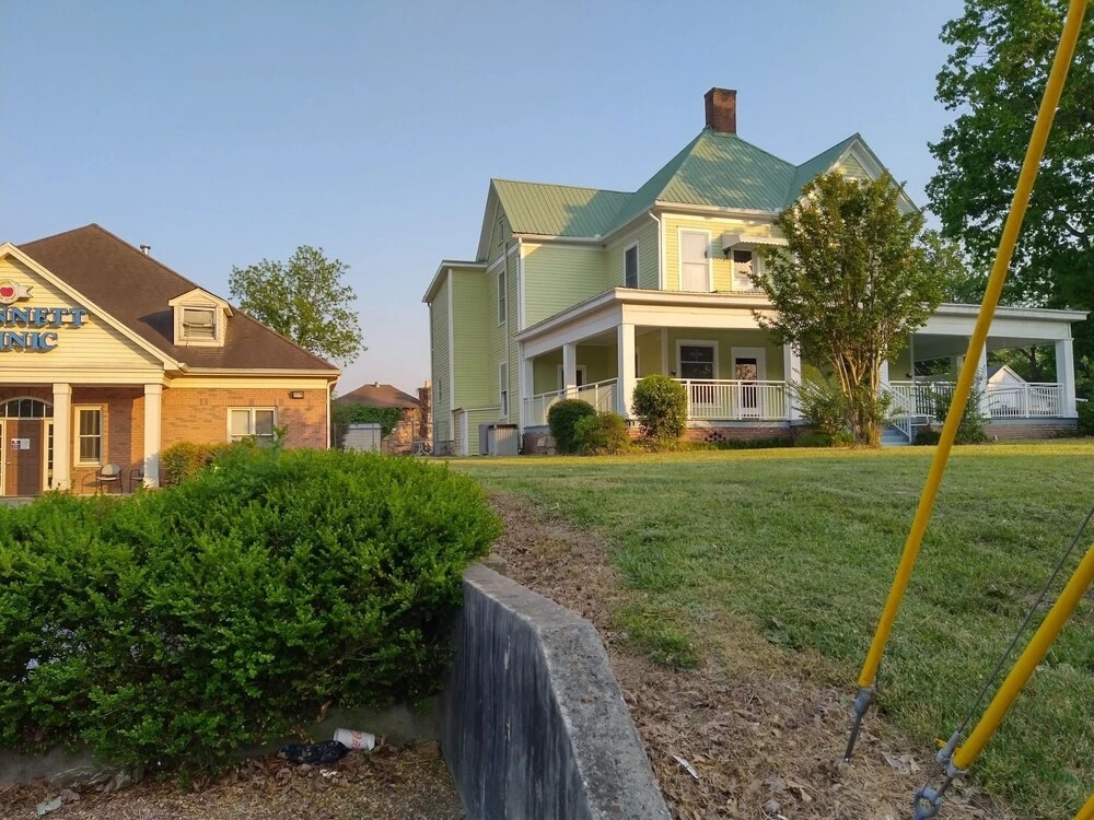 Southern Luxury Suites At Winder