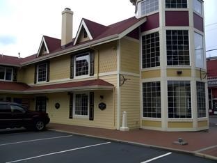 Silverton Inn & Suites