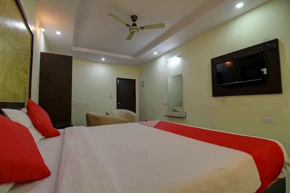 Shree Sapthakoti Residency Parraadise Lodge By Oyo Rooms