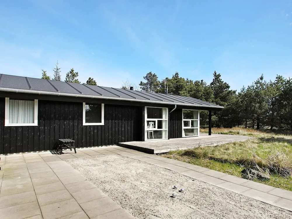 6 Person Holiday Home In Strandby