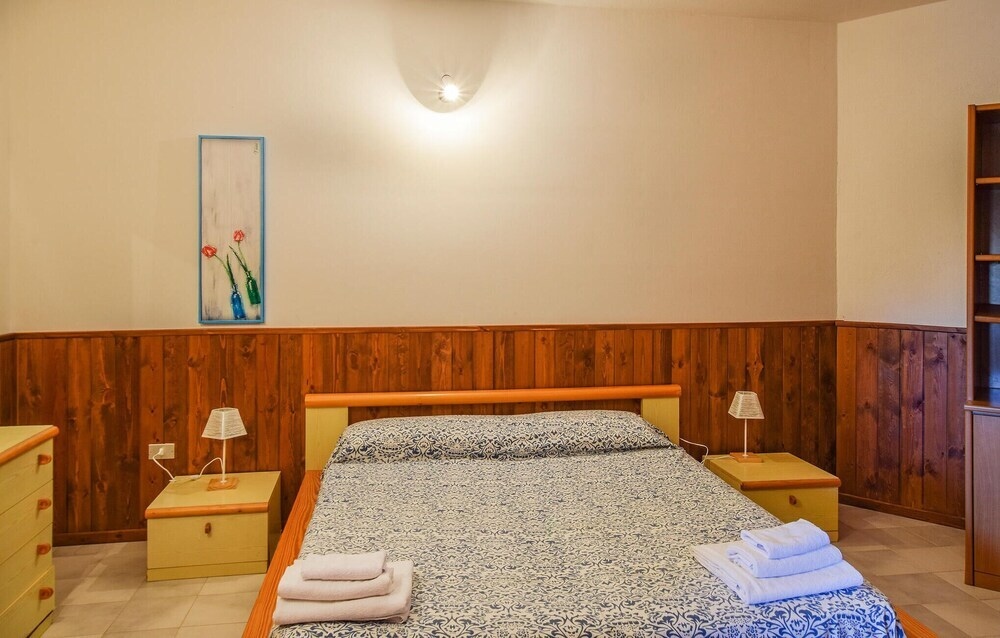 Stunning Apartment In Guardavalle With 2 Bedrooms And Wifi