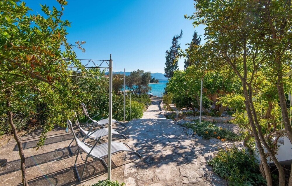 Stunning Home In Loviste With Wifi And 3 Bedrooms