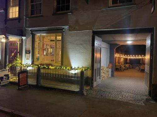 Stoneleigh House Boutique Hotel