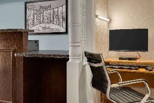 Super 8 By Wyndham Pearl/Jackson/East