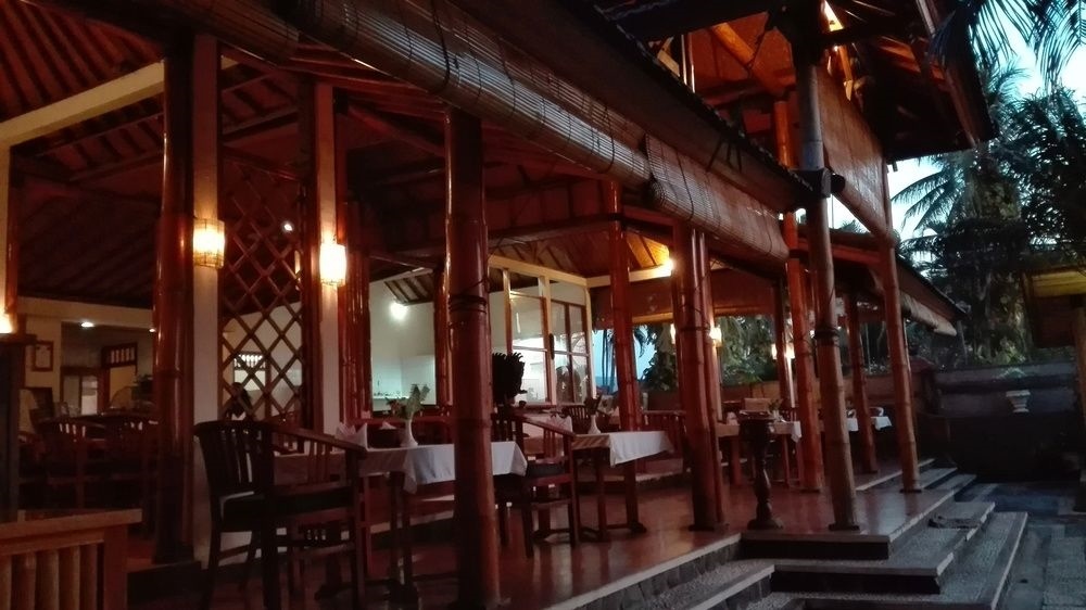 Starlight Restaurant & Bungalows