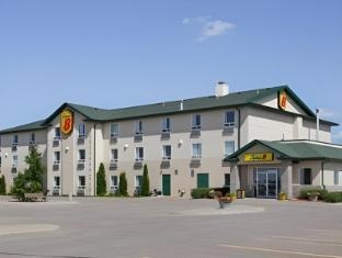 Super 8 By Wyndham Prince Albert