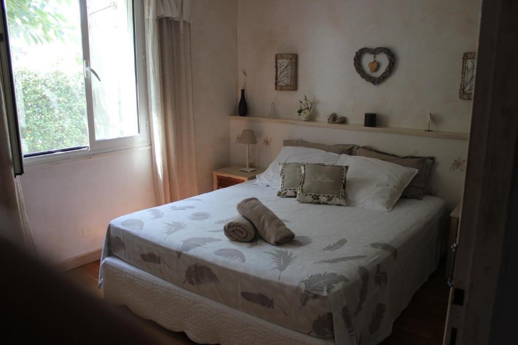 Superbe maison familiale avec piscine privée au pied du Mont Ventoux, jolie vue sur le village du Beaucet, 8 personnes, LS4-330 BEL AMOUR