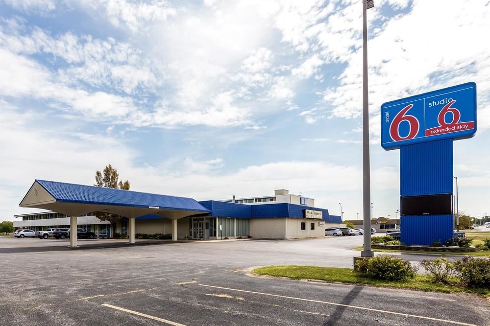 Studio 6 Pekin, IL