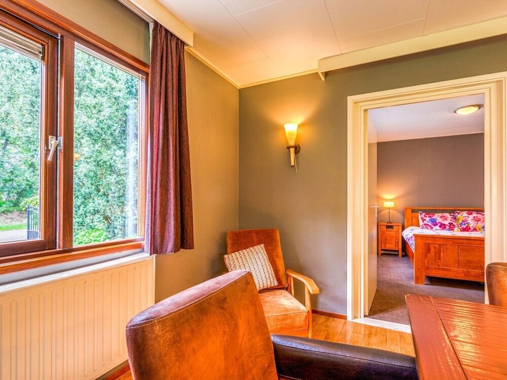 Sun-Kissed Bungalow In Uden With Sauna, Jacuzzi, Terrace