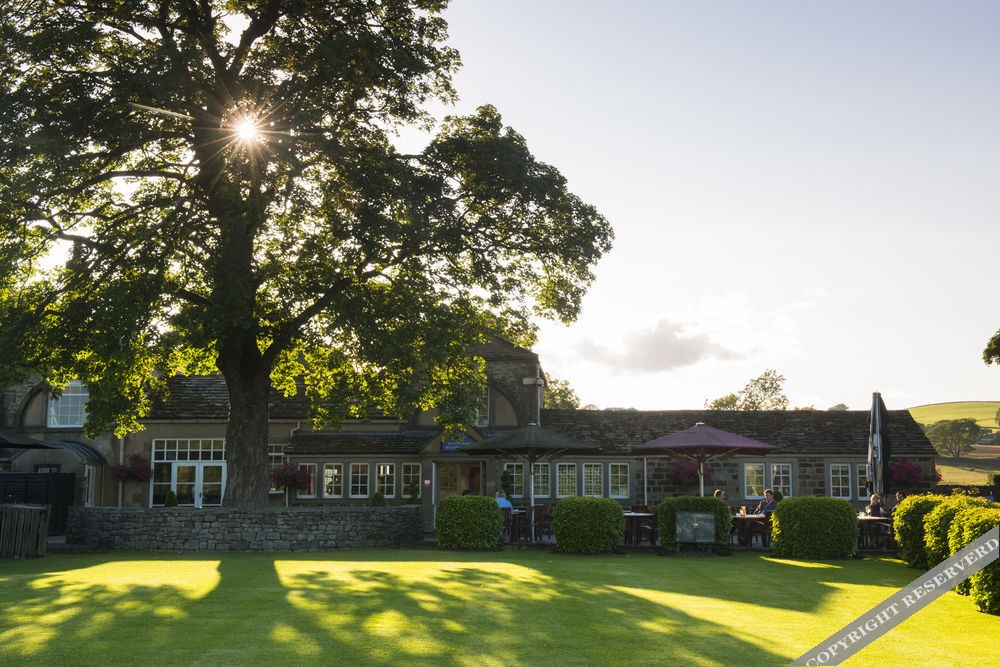 The Devonshire Arms Hotel