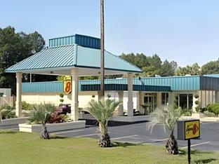 Super 8 by Wyndham Hardeeville/Savannah North