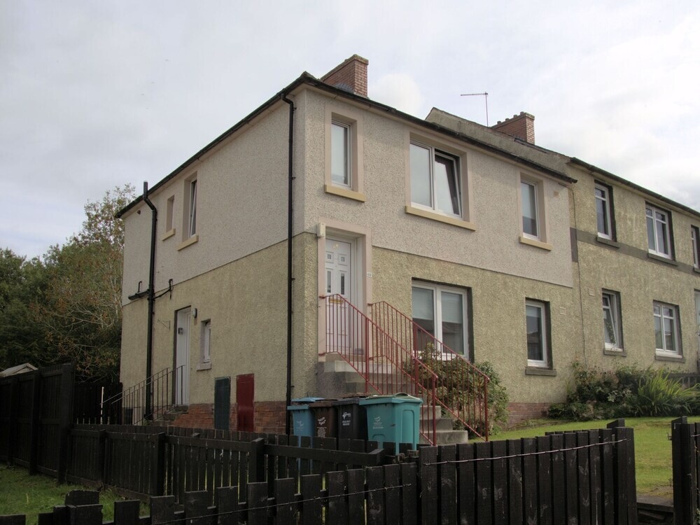 Swanky Apartment In Carluke Near Cambusnethan House