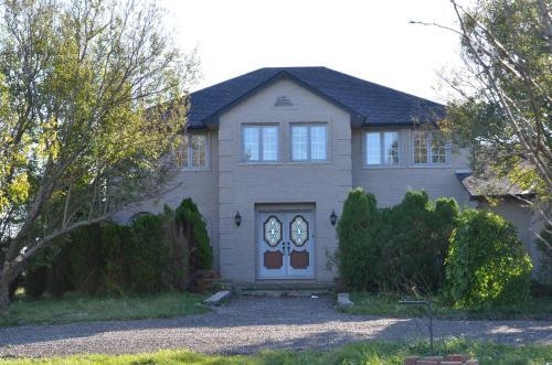 The Minor Grimsby Estate