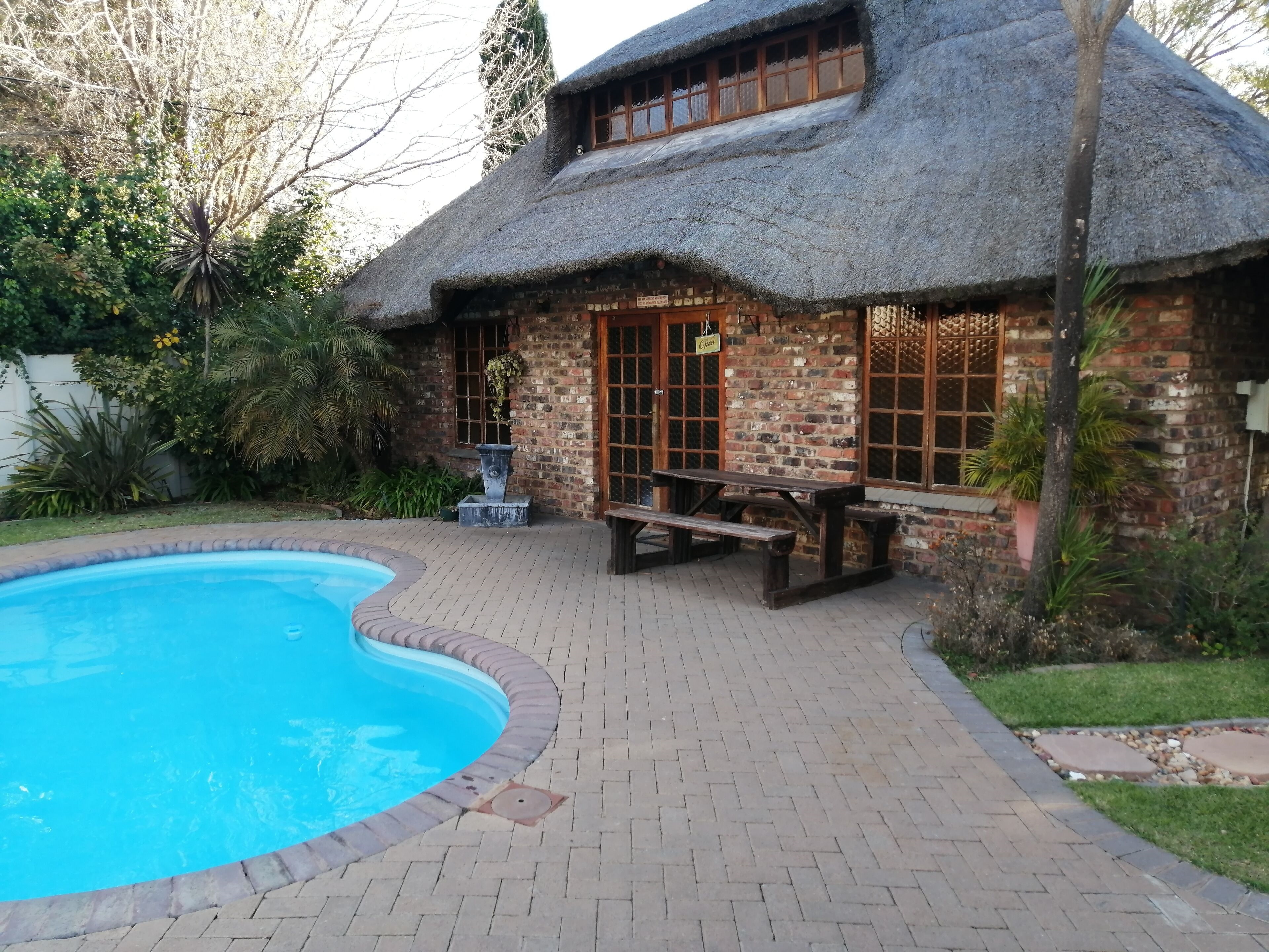 Thatchers Guest Rooms